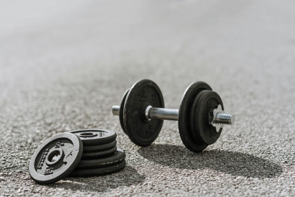 pexels-anete-lusina-4793237-1024x684 Top 10 Echipamente Fitness pentru Antrenamente Acasă
