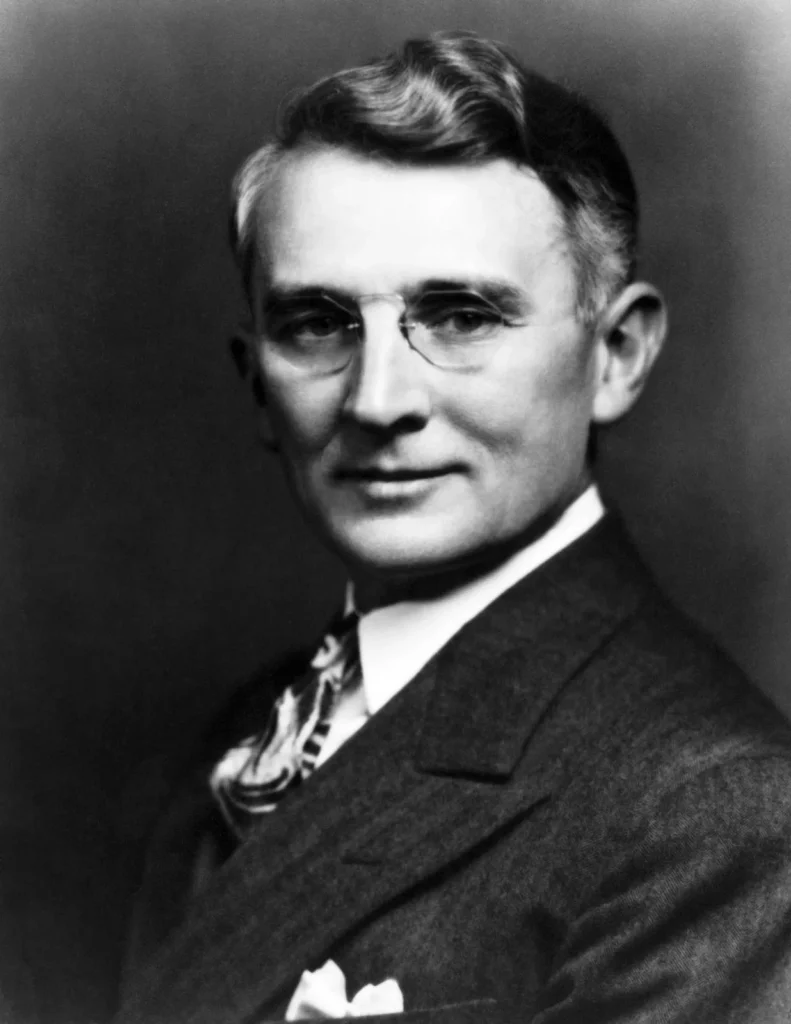 Dale-Carnegie-1937-791x1024 Despre Secretele succesului de Dale Carnegie